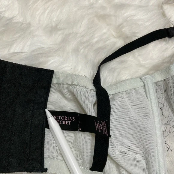 Very Sexy Victoria's Secret Lace Bra and Panty Set - Black and Neon Green